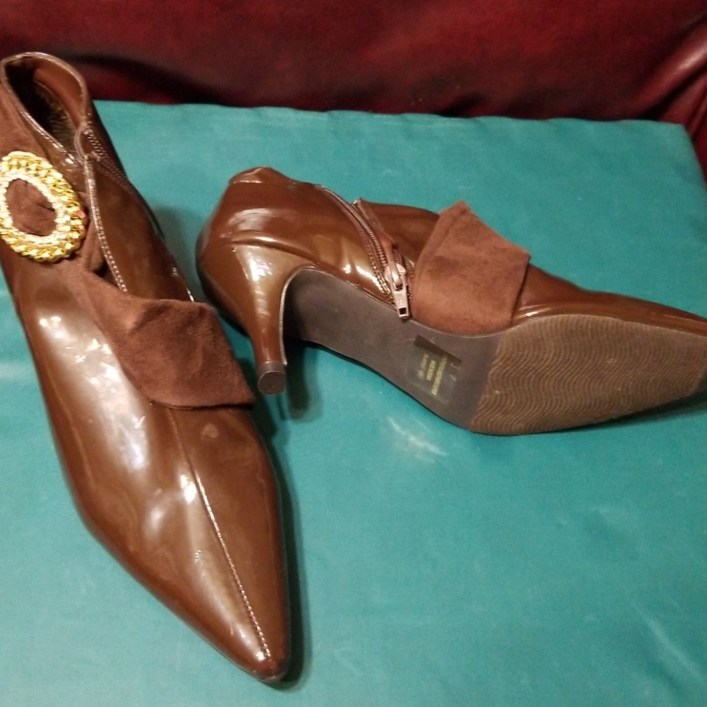 Ankle Booties Brown 8.5 M